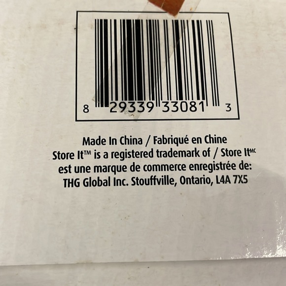 NEW Auto Coat Hanger Portable by StoreiT Attaxhes easily to the rear of headrest - Picture 7 of 7